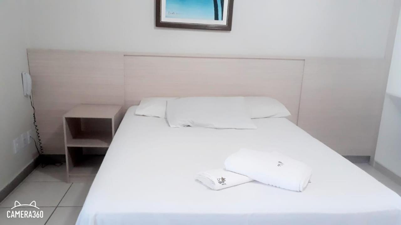 פטרולינה Kris Hotel מראה חיצוני תמונה
