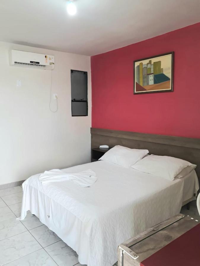 פטרולינה Kris Hotel מראה חיצוני תמונה