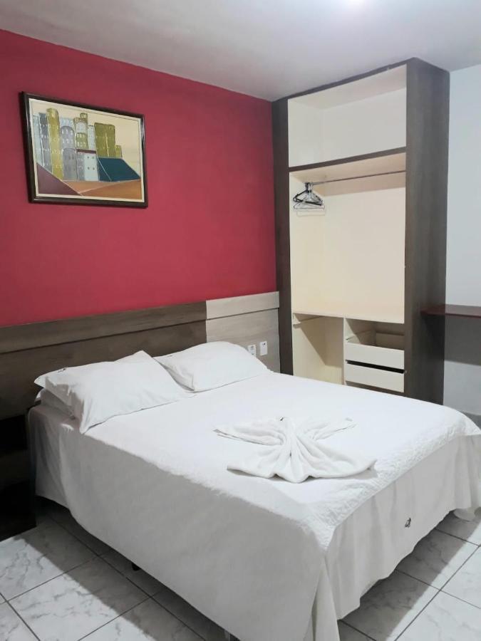 פטרולינה Kris Hotel מראה חיצוני תמונה